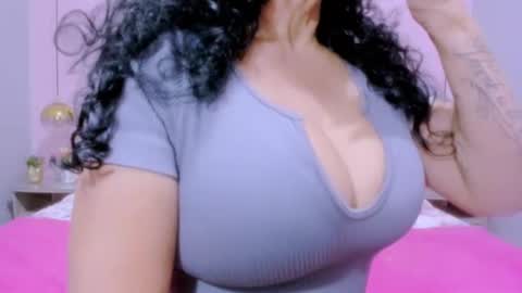 Snapshot of 00valeriasexxx chatting on 12/10/24, 09:23 Valeria online show from 12/10/24, 09:23