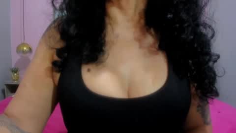 Snapshot of 00valeriasexxx chatting on 12/12/24, 05:59 Valeria online show from 12/12/24, 05:59