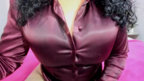 Snapshot of 00valeriasexxx chatting on 01/26/25, 06:58 Valeria online show from 01/26/25, 06:58