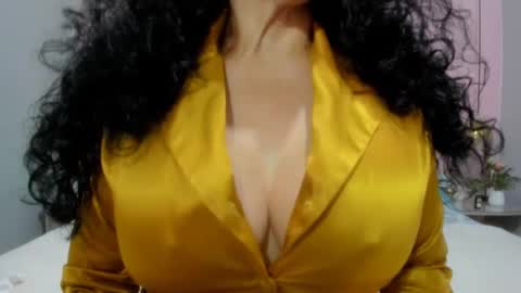 Snapshot of 00valeriasexxx chatting on 01/27/25, 05:04 Valeria online show from 01/27/25, 05:04