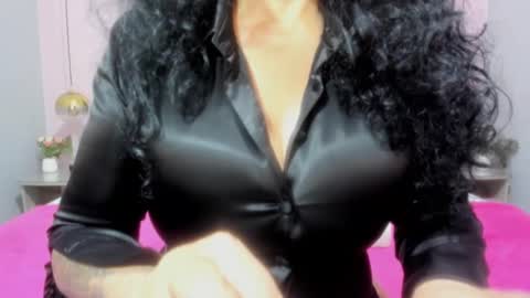 Snapshot of 00valeriasexxx chatting on 02/02/25, 01:41 Valeria online show from 02/02/25, 01:41