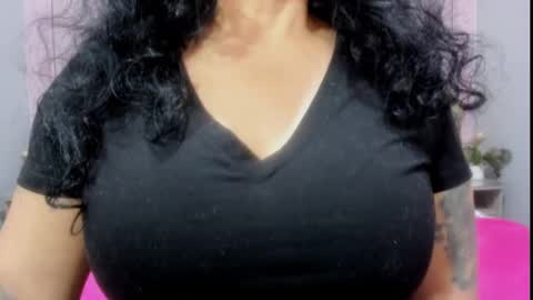 Snapshot of 00valeriasexxx chatting on 02/02/25, 08:08 Valeria online show from 02/02/25, 08:08