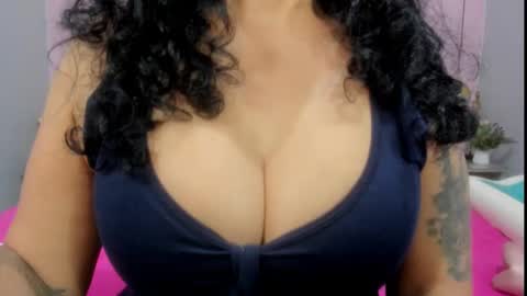 Snapshot of 00valeriasexxx chatting on 02/11/25, 11:32 Valeria online show from 02/11/25, 11:32