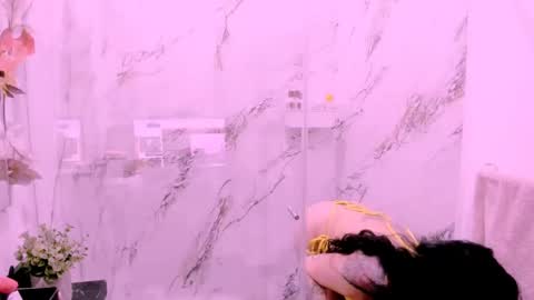 Snapshot of 00valeriasexxx chatting on 11/04/25, 04:00 Valeria online show from 11/04/25, 04:00