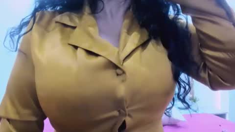 Valeria online show from 04/27/26, 07:23