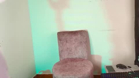 Snapshot of 0_ojacob chatting on 11/02/25, 07:27 0 oJacob online show from 11/02/25, 07:27