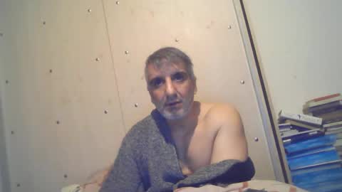 Snapshot of 0luvmonkey chatting on 01/13/26, 05:40 0luvmonkey online show from 01/13/26, 05:40