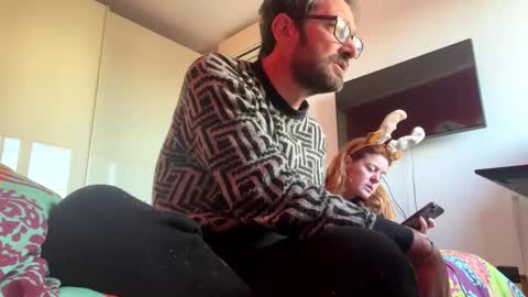 Snapshot of 0str0 chatting on 12/29/24, 12:45 0str0 online show from 12/29/24, 12:45