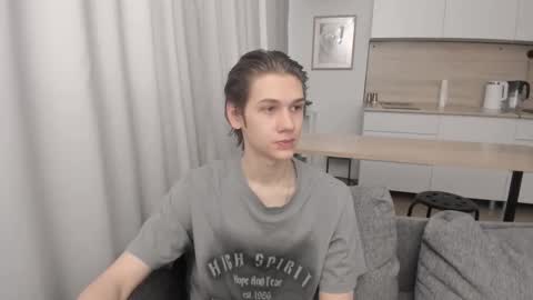 Snapshot of 0verlandd chatting on 09/24/25, 10:40 Adam online show from 09/24/25, 10:40