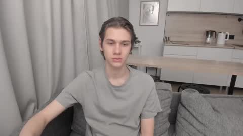 Snapshot of 0verlandd chatting on 09/28/25, 02:11 Adam online show from 09/28/25, 02:11