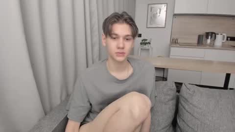 Snapshot of 0verlandd chatting on 10/15/25, 11:54 Adam online show from 10/15/25, 11:54