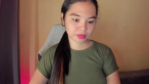 Snapshot of 0wwlo0k chatting on 10/06/25, 04:10 0wwlo0k online show from 10/06/25, 04:10