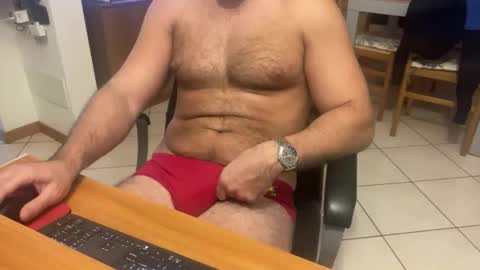 Snapshot of 100piedi1 chatting on 09/28/25, 12:54 100piedi1 online show from 09/28/25, 12:54