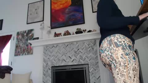 Aurora Willows online show from 01/20/25, 10:48