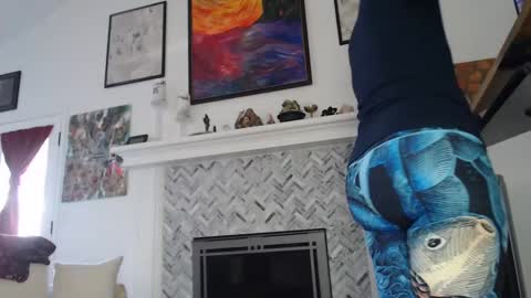 Aurora Willows online show from 01/21/25, 08:32