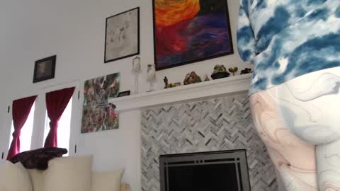 Aurora Willows online show from 01/29/25, 07:32