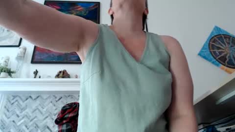 Aurora Willows online show from 07/28/26, 06:20