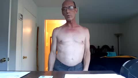 Snapshot of 12beaton chatting on 09/21/25, 10:33 12beaton online show from 09/21/25, 10:33