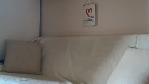 12ennie online show from 09/24/25, 06:50