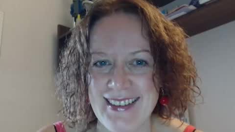 12ennie online show from 10/10/25, 08:02