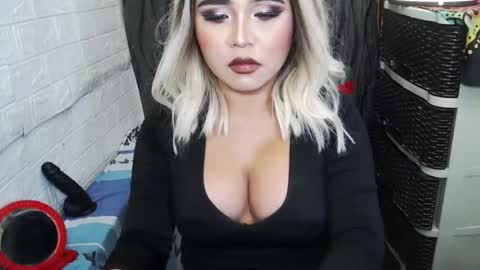 Snapshot of 12inchsexyanacodats chatting on 10/03/25, 01:24 sexy kia online show from 10/03/25, 01:24