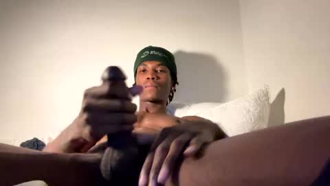 Snapshot of 13waystodie chatting on 10/04/25, 06:22 13 online show from 10/04/25, 06:22