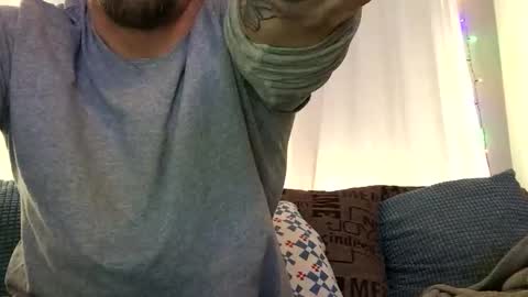 Snapshot of 1404563739453746 chatting on 12/14/25, 02:22 1404563739453746 online show from 12/14/25, 02:22