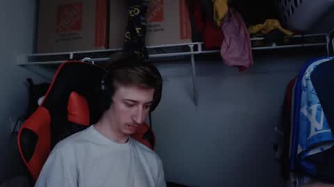 18str8igcock online show from 01/12/25, 04:21