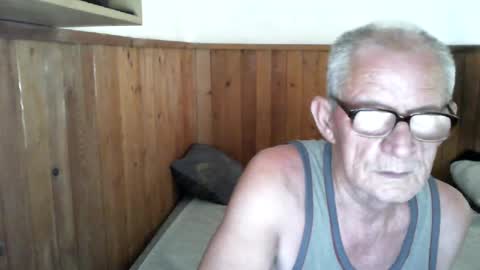 Snapshot of 19georg54 chatting on 06/24/26, 12:37 19georg54 online show from 06/24/26, 12:37