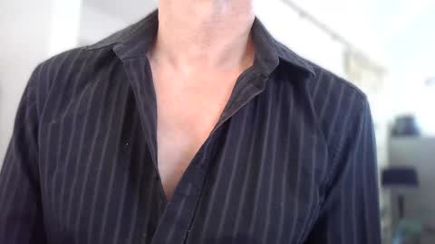 Snapshot of 19hung4u chatting on 12/03/24, 07:22 19hung4u online show from 12/03/24, 07:22