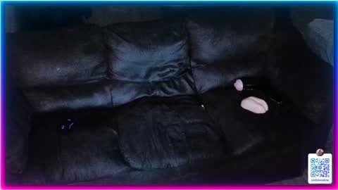 Snapshot of 19reddragon86 chatting on 01/28/25, 09:30 19reddragon86 online show from 01/28/25, 09:30