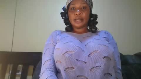 Snapshot of 1_sexylove chatting on 09/27/25, 09:47 1_sexylove online show from 09/27/25, 09:47