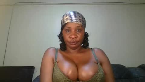 Snapshot of 1_sexylove chatting on 10/18/25, 07:20 1_sexylove online show from 10/18/25, 07:20