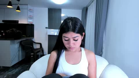 Snapshot of 1bonnie chatting on 03/10/25, 11:06 Hello soy bonnie online show from 03/10/25, 11:06