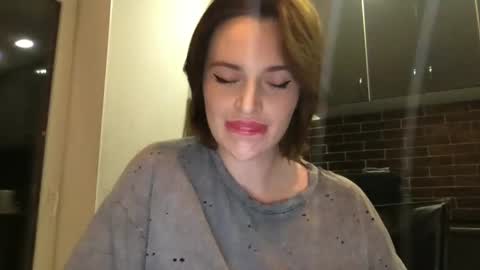 Snapshot of 1dove chatting on 12/03/24, 03:30 DOVE online show from 12/03/24, 03:30