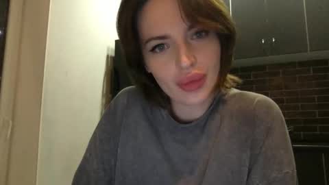 Snapshot of 1dove chatting on 12/10/24, 06:28 DOVE online show from 12/10/24, 06:28