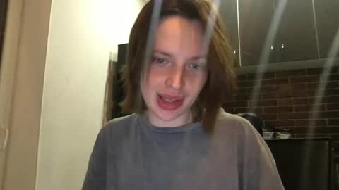 Snapshot of 1dove chatting on 01/03/25, 04:48 DOVE online show from 01/03/25, 04:48