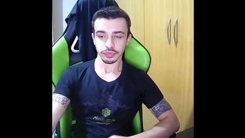 1good_vibes1 online show from 11/18/25, 04:17