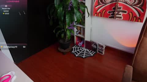 1hannamontana online show from 06/09/26, 10:10
