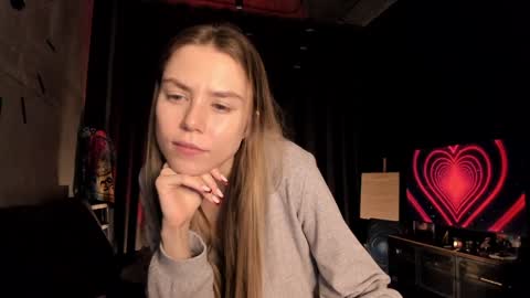 Lily 3 online show from 01/19/25, 09:13