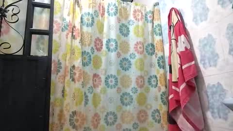 Snapshot of 1kandylove chatting on 11/11/25, 12:43 1kandylove online show from 11/11/25, 12:43