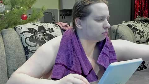 1LINDSEY1 online show from 12/22/24, 06:17