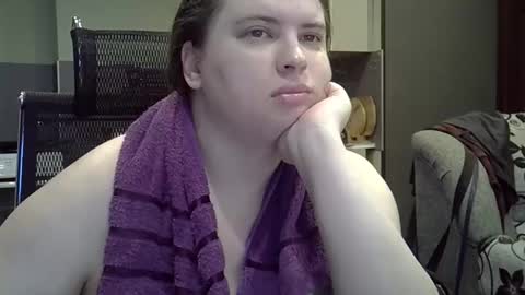 1LINDSEY1 online show from 09/17/25, 02:19