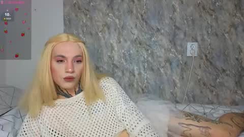 Snapshot of 1lola4ka chatting on 11/03/25, 02:02 Michelle online show from 11/03/25, 02:02