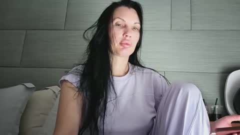 Onna online show from 07/03/26, 02:23