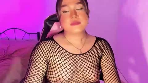 1lovelymess online show from 09/19/25, 03:56