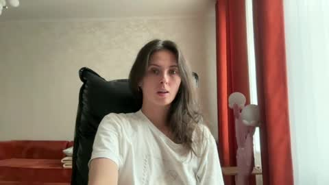 Marie online show from 06/23/26, 03:43