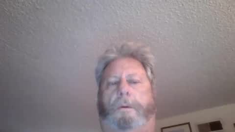 Snapshot of 1milkman2000 chatting on 06/03/26, 03:09 milkman online show from 06/03/26, 03:09