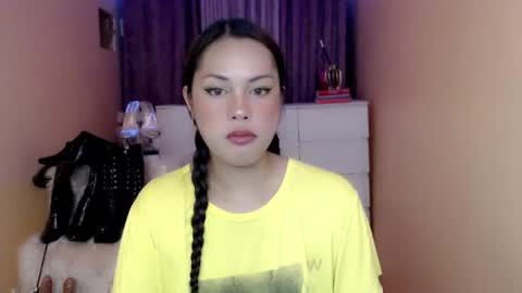 1miracle_tranny online show from 06/17/26, 07:00