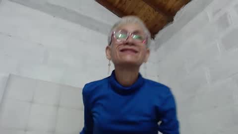 Miss Monserrate online show from 01/03/25, 12:43